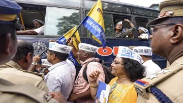 aap workers- India TV Hindi