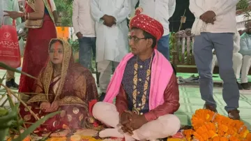 अशोक महतो ने की शादी।- India TV Hindi