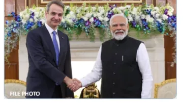 ग्रीस के प्रधानमंत्री किरियाकोस मित्सोटाकिस और पीएम मोदी।- India TV Hindi