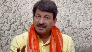 Manoj Tiwari, Manoj Tiwari News, Manoj Tiwari Arvind Kejriwal- India TV Hindi