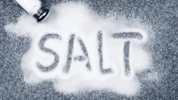 Excessive Use of Salt Side Effects - India TV Hindi