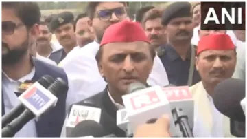 Akhilesh Yadav reached Ghazipur met mukhtar Ansari family after Mukhtar death- India TV Hindi