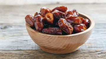 Health Benefits of Eating Dates - India TV Hindi