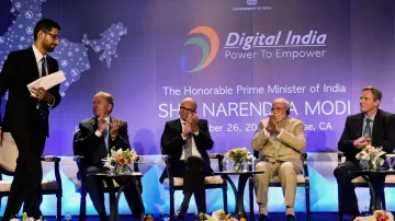 पीएम मोदी और डिजिटल इंडिया (प्रतीकात्मक)- India TV Hindi