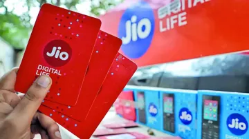 jio, Jio Offer, Jio Recharge Offer, Jio Best Plan, Jio rs 895 Plan Offer, Jio new Plan, Jio Launch, - India TV Hindi