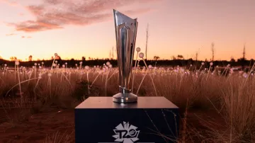 T20 World Cup Trophy- India TV Hindi