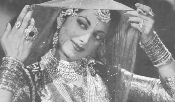 Suraiya was Malika e Tarannum of Hindi cinema- India TV Hindi