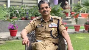 आतंकी हमले के बाद DGP ने दिया करारा जवाब।- India TV Hindi