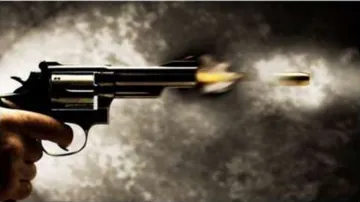 Angry father shoots son- India TV Hindi