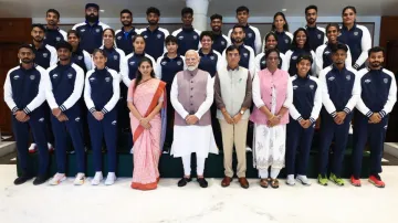 PM Narendra modi interacts with Indian athletes- India TV Hindi