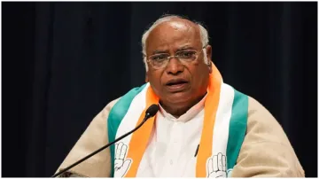 Mallikarjun Kharge lashed out at the central government SAID There was no paper leak in NEET-UG in S- India TV Hindi