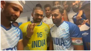 PM Narendra Modi spoke to the players of the Indian hockey team know here what the Prime Minister sa- India TV Hindi