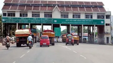 Toll Road, Toll Road Facilities. Toll Road Tax, Toll Road Benefits- India TV Hindi