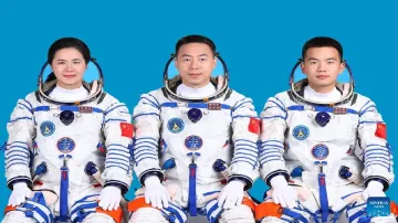 Chinese Astronauts- India TV Hindi