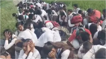 students forced to sit in broad daylight in Siddharthnagar principle make video gone viral on social- India TV Hindi