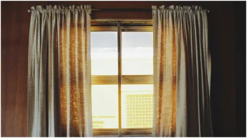 How to clean drapes or curtains?- India TV Hindi