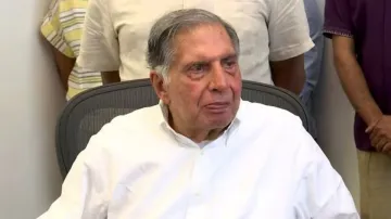 Ratan Tata Suffering Disease- India TV Hindi