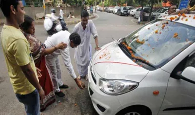 Now or Never: Car खरीदनी है तो अभी खरीदें, मिल रहा है 1 लाख रुपए तक का Discount और सोने के सिक्‍के- India TV Paisa