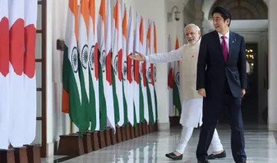 Abe in India: देश को मिलेगी पहली बुलेट ट्रेन, मारुति की होगी जापान में एंट्री- India TV Paisa