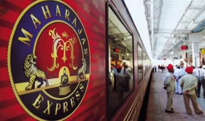 Palace on Wheels: ये हैं भारत की 5 सुपर लग्जरी ट्रेन, सुविधाएं किसी 5 स्टार होटल से कम नहीं- India TV Paisa