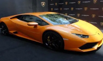 भारत में लॉन्‍च हुई लैंबोर्गिनी की Huracan Spyder, दिल्‍ली में एक्‍स शोरूम कीमत 3.89 करोड़ रुपए- India TV Paisa