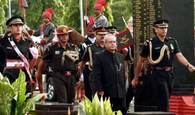 राष्ट्रपति ने की रघुराम राजन के काम की प्रशंसा, कहा बैंकों की स्थिति सुधारने के लिए उठाए सही कदम- India TV Paisa