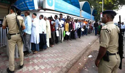 1 जनवरी से समाप्‍त हो सकती है बैंक और ATM से कैश विड्रॉल की अधिकतम सीमा : संतोष गंगवार- India TV Paisa