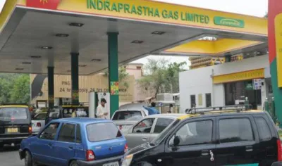 Costly Gas: दिल्ली-NCR में CNG 35 पैसे हुई महंगी, रसोई गैस के दाम भी बढ़े- India TV Paisa