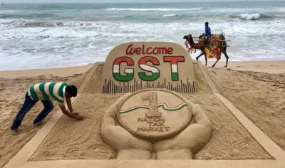 राष्‍ट्रपति ने घंटा बजाकर किया GST को लॉन्‍च, PM ने बताया इसे सभी राजनीतिक दलों का साझा प्रयास- India TV Paisa