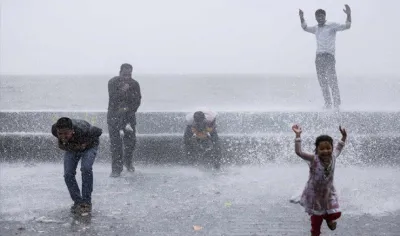 Monsoon 2017: मुंबई समेत इन राज्यों में भारी बारिश का अनुमान, गोवा के बाद इन इलाकों में दी मानसून ने दस्तक- India TV Paisa