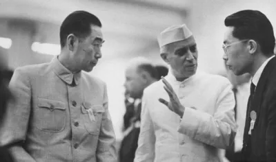 chou-en-lai-and-nehru- India TV Hindi