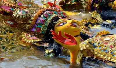 durga idol immersion- India TV Hindi