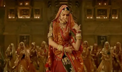 DEEPIKA GHOOMAR PADMAVATI- India TV Hindi