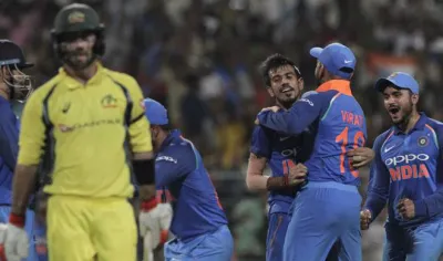 Yuzvendra Chahal dismissed Glenn Maxwell for the fourth...- India TV Hindi