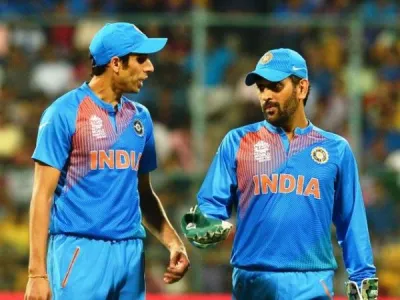 Nehra, Dhoni- India TV Hindi