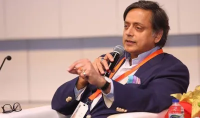 shashi tharoor said padmavati controversy is completely...- India TV Hindi