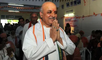 pravin togadia- India TV Hindi