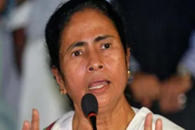 Cong impeachment notice against CJI wrong: Mamata - India TV Hindi