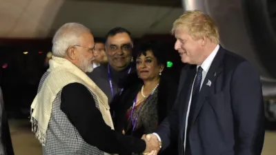 PM Modi reaches London, to do 'Bharat ki Baat'- India TV Hindi