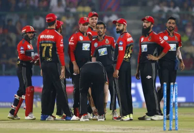 IPL 12 के लिए आरसीबी ने विराट, डिविलियर्स समेत इन खिलाड़ियों को किया रिटेन- India TV Hindi