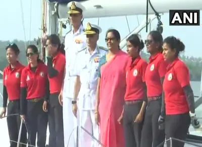 <p>team tarini with defence minister nirmala sitharaman</p>- India TV Hindi