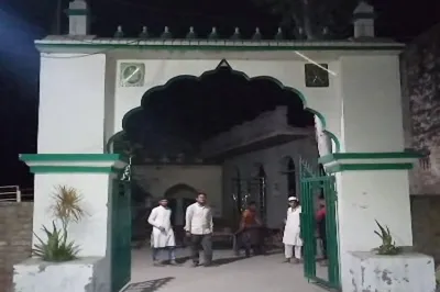 Mosque vandalised, people offering Namaz attacked in Karnal | ANI- India TV Hindi