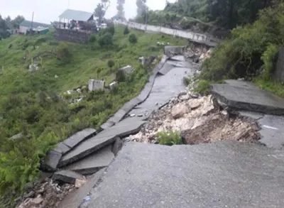 <p>Cloudburst hit Munsiari Balati in Pithoragarh</p>- India TV Hindi