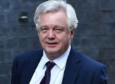 <p>David Davis steps down as Brexit secretary in blow to...- India TV Hindi