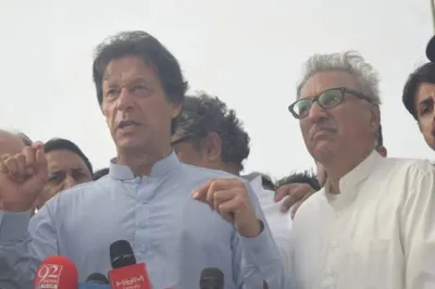 Imran Khan and Arif Alvi | Facebook Photo- India TV Hindi