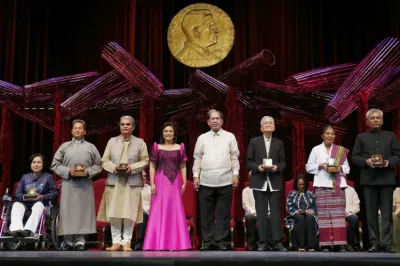 Two Indians, Bharat Vatwani & Sonam Wangchuk, receive Ramon Magsaysay Award | AP- India TV Hindi