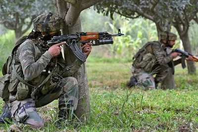 Army jawan, two militants killed in Baramulla encounter in J&K | PTI Representational- India TV Hindi