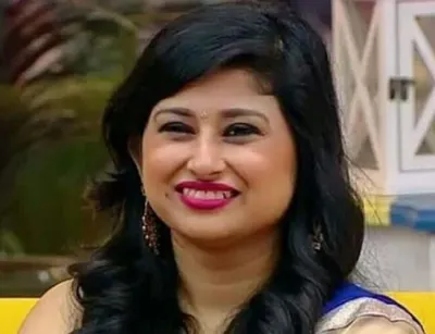 Saba Khan- India TV Hindi