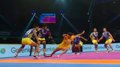 Telugu Titans vs Tamil Thulavaj- India TV Hindi