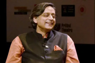 Modi a hero on a white stallion with upraised sword, says Shashi Tharoor | PTI- India TV Hindi